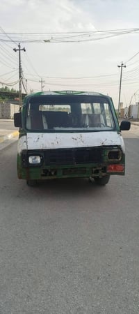 سيارة رف • جاهزة للشارع • بها مجال
