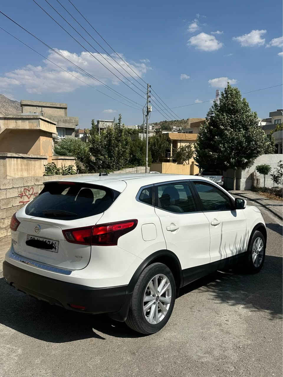 Nisan rouge sport 2019 sv AWD 
دوو پارچه بوياغ بى أرباك ٥٧ هه زار مايل رويشتووه 
ده بل اكسل 
رقم و سنوى نوي يه شانسى نيه تنها جه مپه كى پيشى هه يه 
سعرى ١٣٩$ كه ميك مجال 
*********** أربيل, العراق
