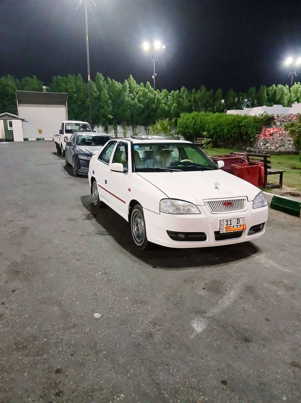 السلام عليكم للبيع شيري كوين موديل ٢٠١٠ ماشية ٦٠الف لاضربة لاتبديل لابارد  ملكط خياسات فقط محرك كير تبريد كلة وضع شركة تخم تاير خط ابيظ باتري جديد داخل جديد رقم بغداد انكليزي بسمي مكان السياره بغداد حي الجهاد السعر ٤٥ وهذا رقمي ***********علي
