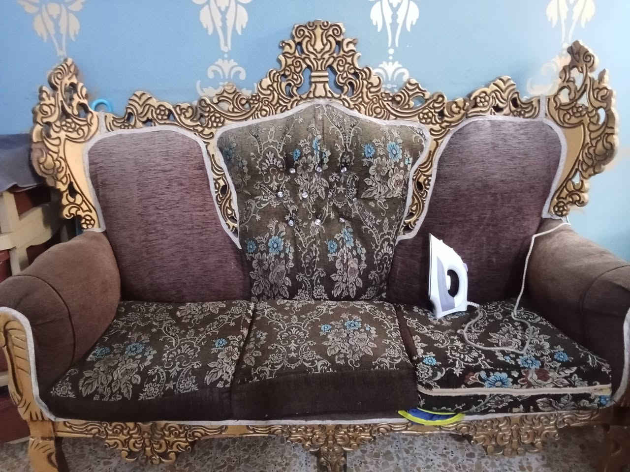 البلديات • ٧مقاعد • نص تخم