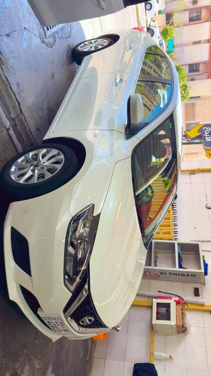 بسم الله. نيسان سنترا موديل ٢٠٢٥  ماشي  ٣٢
رقم سليمانية سيارة جديدة داخل اسود مواصفات سيارة معروفة. بيها شبرين بارد. مكان سيارة كركوك 
سعر سيارة ١٢٢ بيها مجال 
*********** كركوك, العراق
