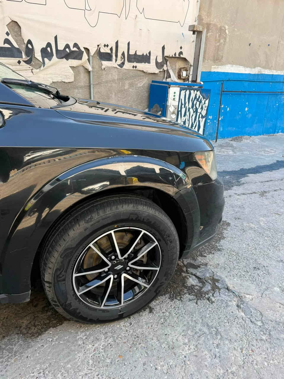 Dodge Journey 

موديل 2018 محرك 3,6 
السياره فئه GT 
٣ قطع تبريد سبعه راكب

السيارة ماشيه 300000 كيلو

بيها قطعتين و رصعه خفيفه و رصعه اثر تحميل بل قماره
بيع او مراوس حسب القناعه 
السعر 135$ وبيها مجال بسيط
مكان بغداد 

سنوية بسمي شرط تحويل و وكالة اي غرامه ينزل من السعر

***********
