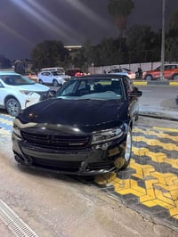 جارجر 2023 sxt  لون اسود مكفوله من صبغ كلين حادث فقط الدعاميه الخلفيه ...