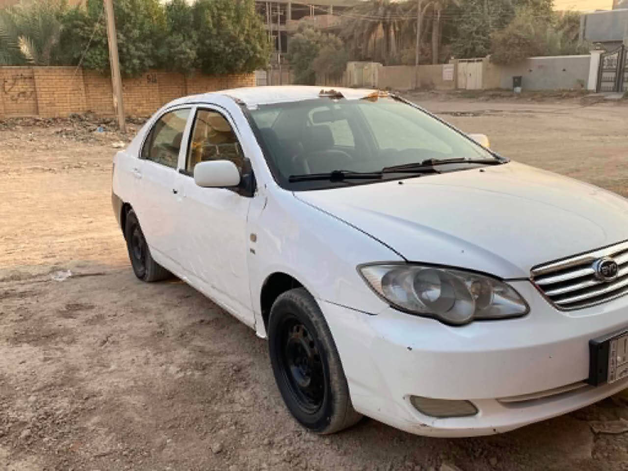 السلام عليكم BYD  2020 سياره مكينه كير كفاله تبريد ثلج سياره سعرها مناسب 44 وبيها مجال بيع مستعجل بيها ضربة جهة الصدر بابين وجاملغ مسمكرات يرادلهن صبغ رقم بابل مداور ثاني يوم سنويه شهر وتسقط مكاني حله للتواصل اتصال او واتساب ***********
