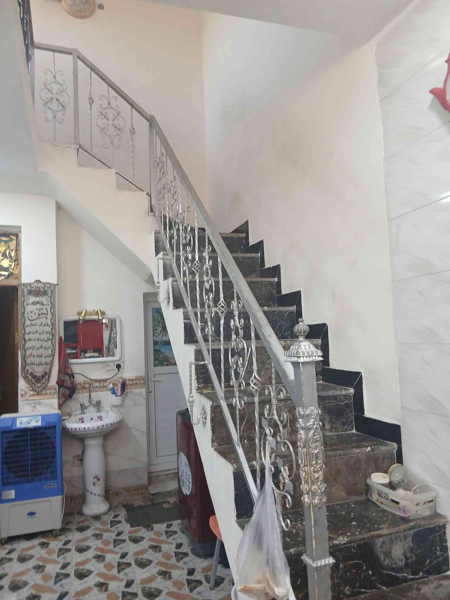 بيت زراعي البيع مساحتها 80 بيت حديث البناء بيت مسلح سيراميك الصقف قرب قاعة بغداد الاتصال على رقم *********** وابي  واتساب
