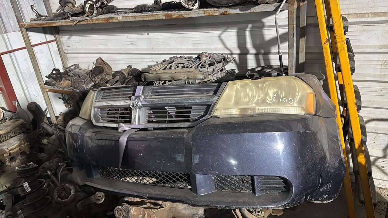 يالله سلام عليكم عملنه يتكلم شرفني اخويه 
ابو ادريس 🫶من سماوه  سيارته دوج كاليبر ٢٠٠٩بيهة مشاكل 
بلكير. ولمكينه وداخل الغرفه ولمراوح 👍🤚🏿
وهواي تفاصيل بيهة الفديو هاذ اولي من تشتغل السياره
انشالله انزللكم الفديو الثاني 💪✌️
يوجد صيانه عامه 😉
كهرباء ⚡️ 
⚙️ ميكانيك
حداده الصدر  يوجد ادوات احتياطيه 🥰
جديد 🆕 
ومستعمل ❤️
عنوانه هوه بغداد الدوره شارع ٦٠ 💯
اخوكم احمد المشايخي 🫶*********** 
تدللون علينه  
ترقبو  الفديو للعروض القادمه
