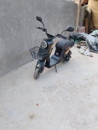 R9 • ٦ بطاريات • مثبت سرعة