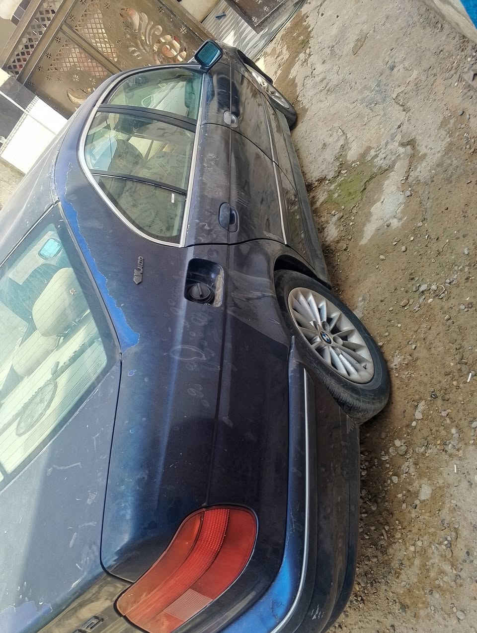سلام عليكم 
بي ام e39موديل 2000
كير ومحرك بل شرط سيارة بلادين دكت جاكوج مابيه

تخم تاير صدر امامي خلفي كهربائية كله شغاله 
للعلم سيارة بيه كازكيت ولراديتر موزينه
سيارة عوزه ترتيب 
رقم اربيل تحويل ثاني يوم 
بيع فقد سعر 30وبيه مجال حك جيه
مكان فلوجه صكلاويه 
الستفسار ***********
***********
بيهن واتساب
