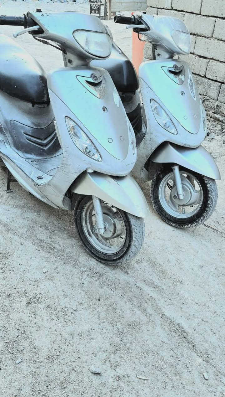 دراجات عدد 20 ماكس منغولي واحدة مكفوله  والثانيه مبدله ولفات فقط جدد لبيع سعر دراجه مبدله ولفات سعرة 700 ألف
والثانيه مكفوله 800 ألف الشراي تواصل على رقم ***********
