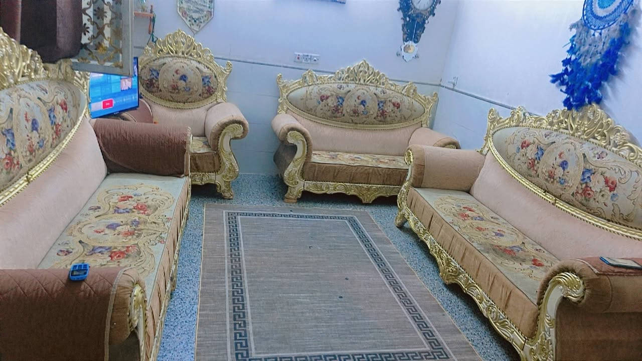 تخم ملكي 👑مصري9 مقاعد كلش نضيف بس كم رجل بيها ضرر السعر ٢٥٠ وبي مجال الف المكان بغداد البياع
***********
