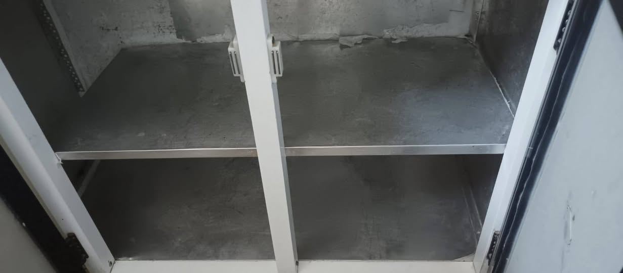 السلام عليكم كاونتر للبيع تفصال جديد السعر 750 الف وبيه مجال حك الجيه فقط
يجي قطعتين ارضيه السنك متره والثانيه متره ونص وزاويه قطعتين مدموجه وتعليك 3 قطع مع الشافطه 

العنوان الشطره حاوي العباس 

سبب البيع انريد انشيل الله شاهد
 والله جديد بعده بليلونه 

***********
