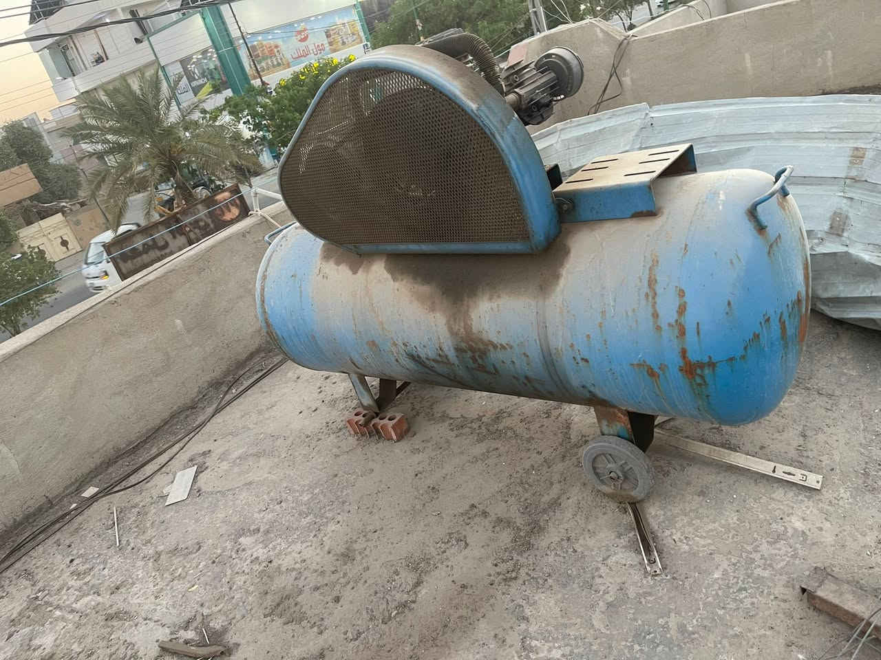 السلام عليكم اخوان مكلف بلنشر معمل pvc بلاستك تركي 3 فيس شغال شرط الفحص 6 قطع ويا الكمبريسر جبير 500 لتر مع معمل المنيوم طبر كتر معواجة  كامل. للبيع. مكانة بكركوك. الشراي. يتصل ع رقم صاحبة. اني مكلف ‭***********
