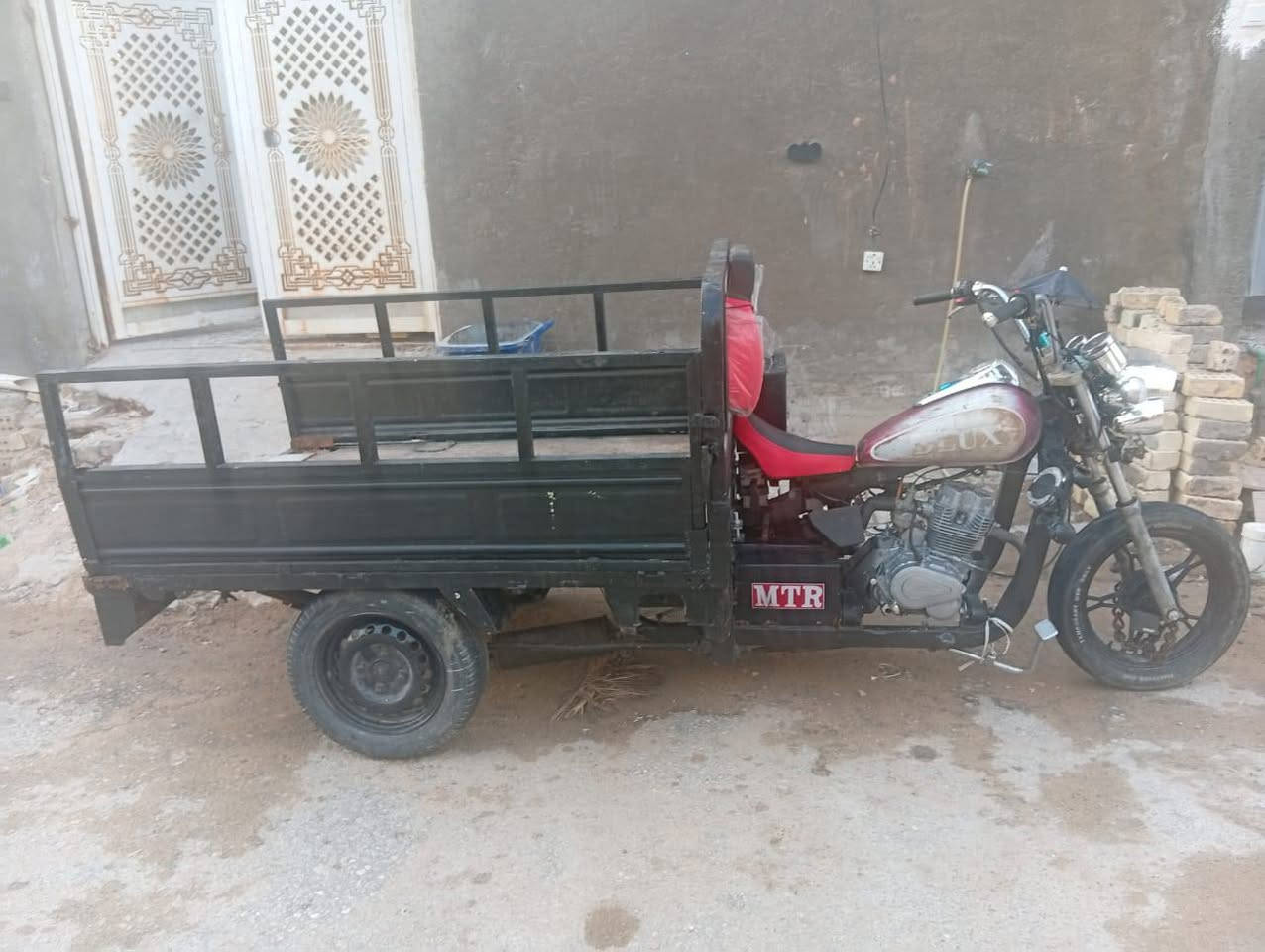 ستوته لبيع مديل 14 سنويه ستساخ اريده 525 بيه مجال بسيط مكاني نجف محرك مفتوح شاصي مكفول***********
