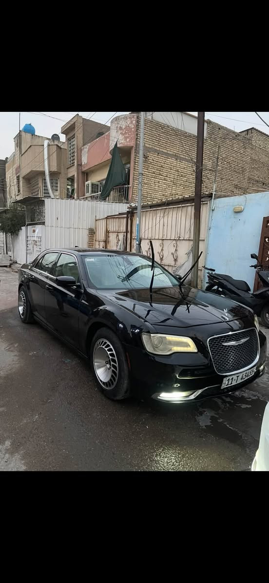 كرايسلر 300C • بلاتينيوم ٢٠١٦ • ٦٣ ألف ميل