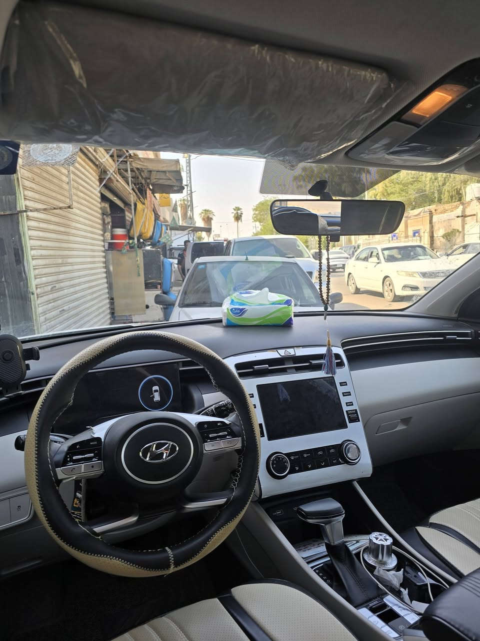 اللهم صل على محمد وال محمد 
توكسان 2023 خليجيه  ماشيه 23500كم حقيفي
رقم بابل بسمي 
سيارة اخت الزيرو محرك تبريد دواخل كلش نظيفه
 بيها صبغ اقل الشبر بالجنطه فقط
للاستفسار اكثر الاتصال
*********** 
السعر 190$ بيها مجال بسيط 
رحمه لوالديكم الي ما يعجبه السعر
لا يكسر بلحلال العالم
