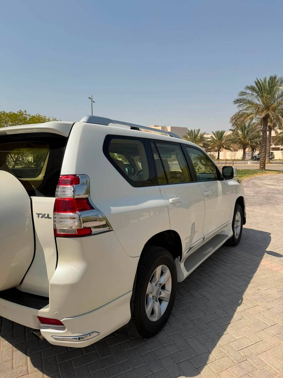 سلام عليكم للبيع او مروس بلاندكروز
برادو 2016 رقم بغداد بسمي
مكفوله من صبغ وتبديل وفتح بيه فقط بارد بسيط 
فول موصفات 6 سندر سياره نضيفه وسونار بل منشور 
سعر 295 مجال بسيط بيع او مروس عنوان كربلاء حي الطباء 
(***********)اتصال او واتساب
