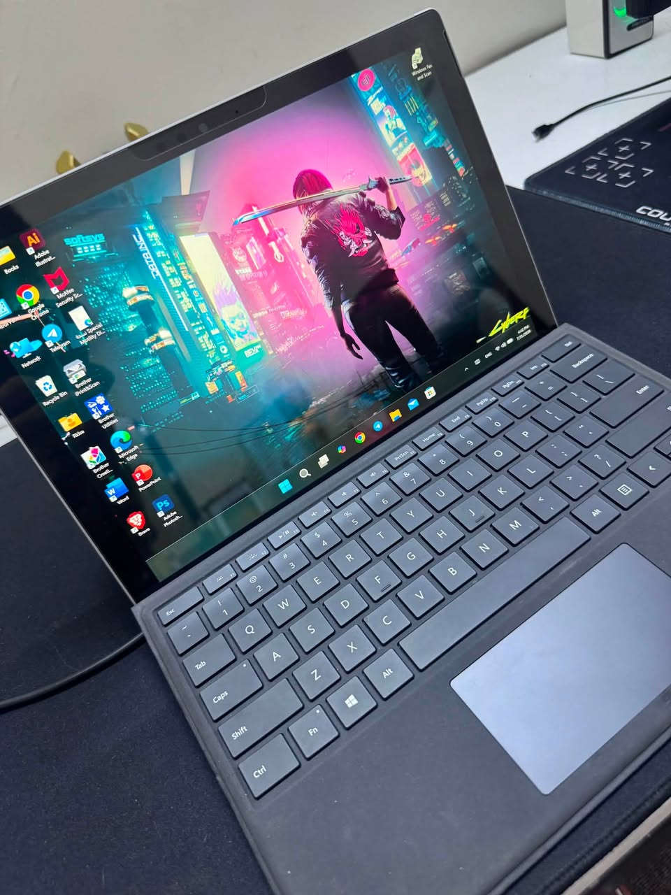لابتوب سيرفيس برو 6 كييورد
منفصل
256gb SSD
Sd car 128 gb اني ضايفلة
8
••.
• Feeling/activity
شاشة 2K لمس
جهاز اخو الجديد شخط مابي استعمال قليل مع كامل الملحقات شاحنة وحقيبة اصلية
وقلم وحافظة جلد ولاصق شاشة اصلي سعر ٤٥٠ وبي مجال قليل مكاني بغداد اتصال
***********
