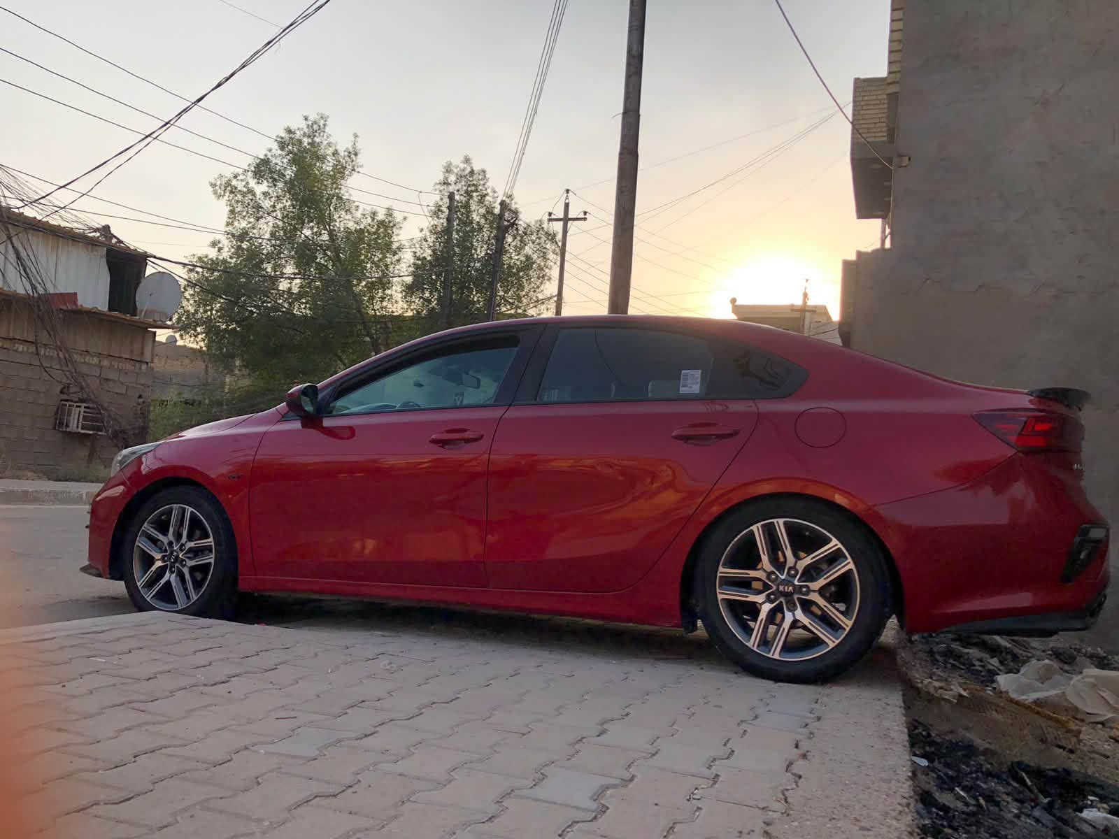 السلام عليكم البيع فورتي sموديل 2019رقم بغداد ابسمي امريكي حادثهه موجود بدون دواخل مكينه 2000دوش كير ايتي مكفولات تبريد خير من الله صدر امامي خلفي سياره مل بيت تفاصيل كلهن بل منشور مكاني بغداد المحموديه سعر ب 120وبيه مجال قليل الاتصال ***********☎️
