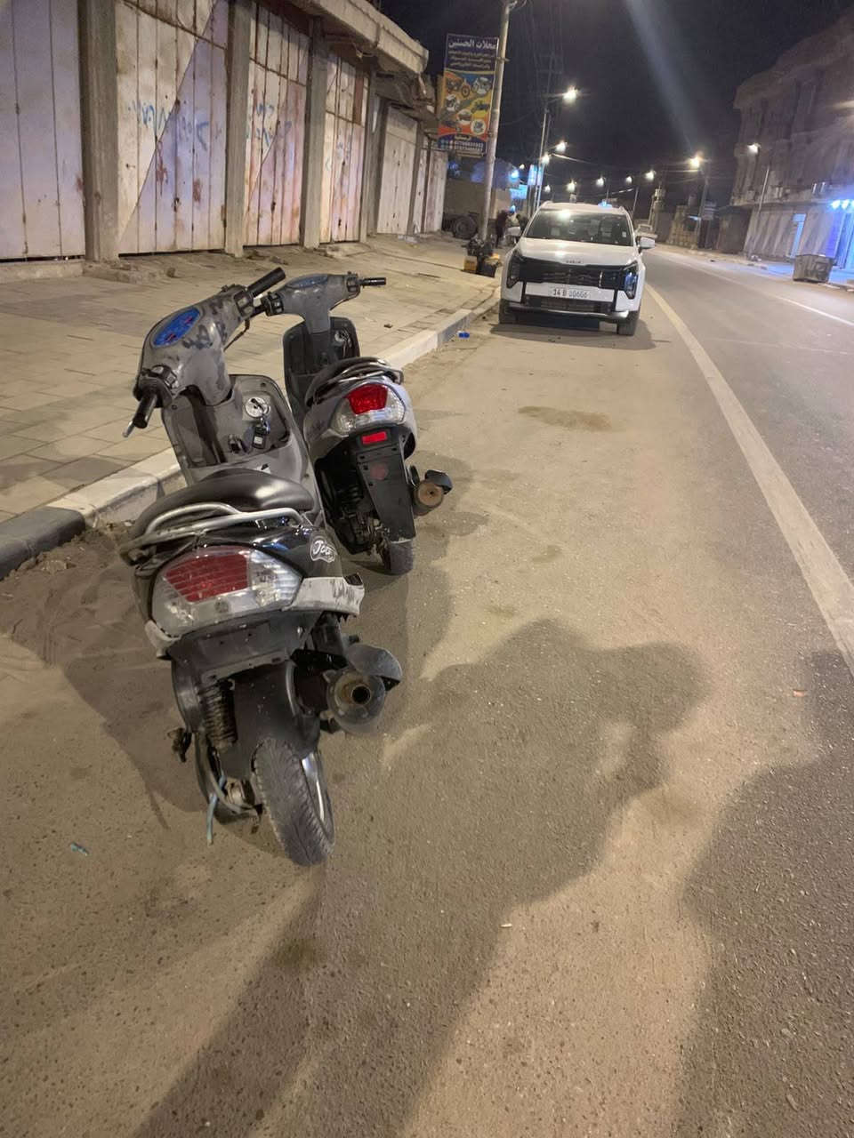السوده لبيع قجمه صالي 26يوم من مجفتها أحلى من صوره تجي وشوف بعينك كلشي شغال بيها له سلف سعر 600.وبي مجال
