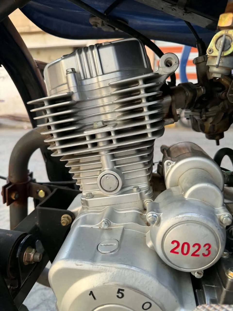 سلام عليكم ستوته للبيع موديل 2023 مكمركه وكامله أوراقه رمادي شارع 17 السع2500)✓***********
