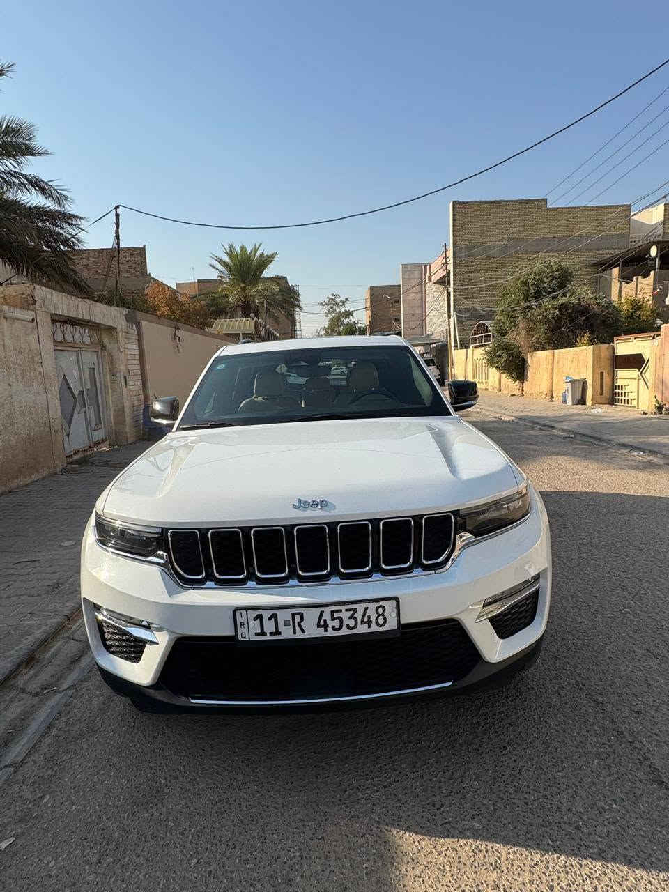 السلام عليكم ورحمة الله وبركاته
تحيه طيبه 
السياره للبيع فقط. 
جيب 2023 گراندشيروكي لمتد
وكاله هارلم
السيارة فول مواصفات مكفوله كفاله عامه من الصبغ والتبديل
السياره ماشيه 74 الف قبل للزياده 
رقم السياره بغداد دولي جديد بسمي
مكان السياره النجف الأشرف
سعر السياره 390 ورقه بيه مجال بسيط
للتواصل ‭***********
