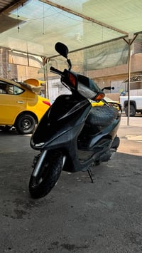 للبيع السعر 750 العنوان بغداد حي القاهره 07705060724
