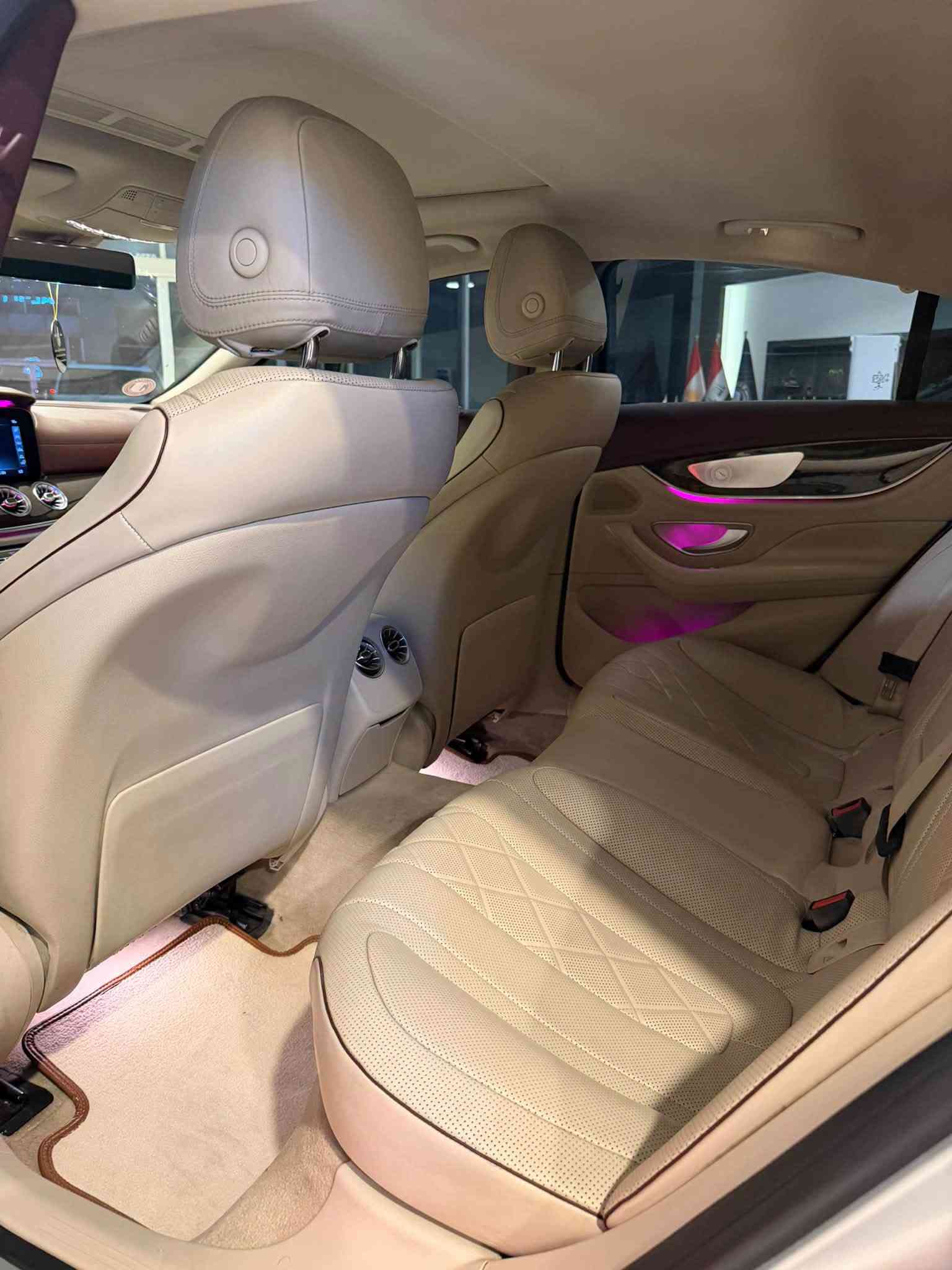 CLS 450 • ٢٠١٨ • ٧٠٠٠٠ كم