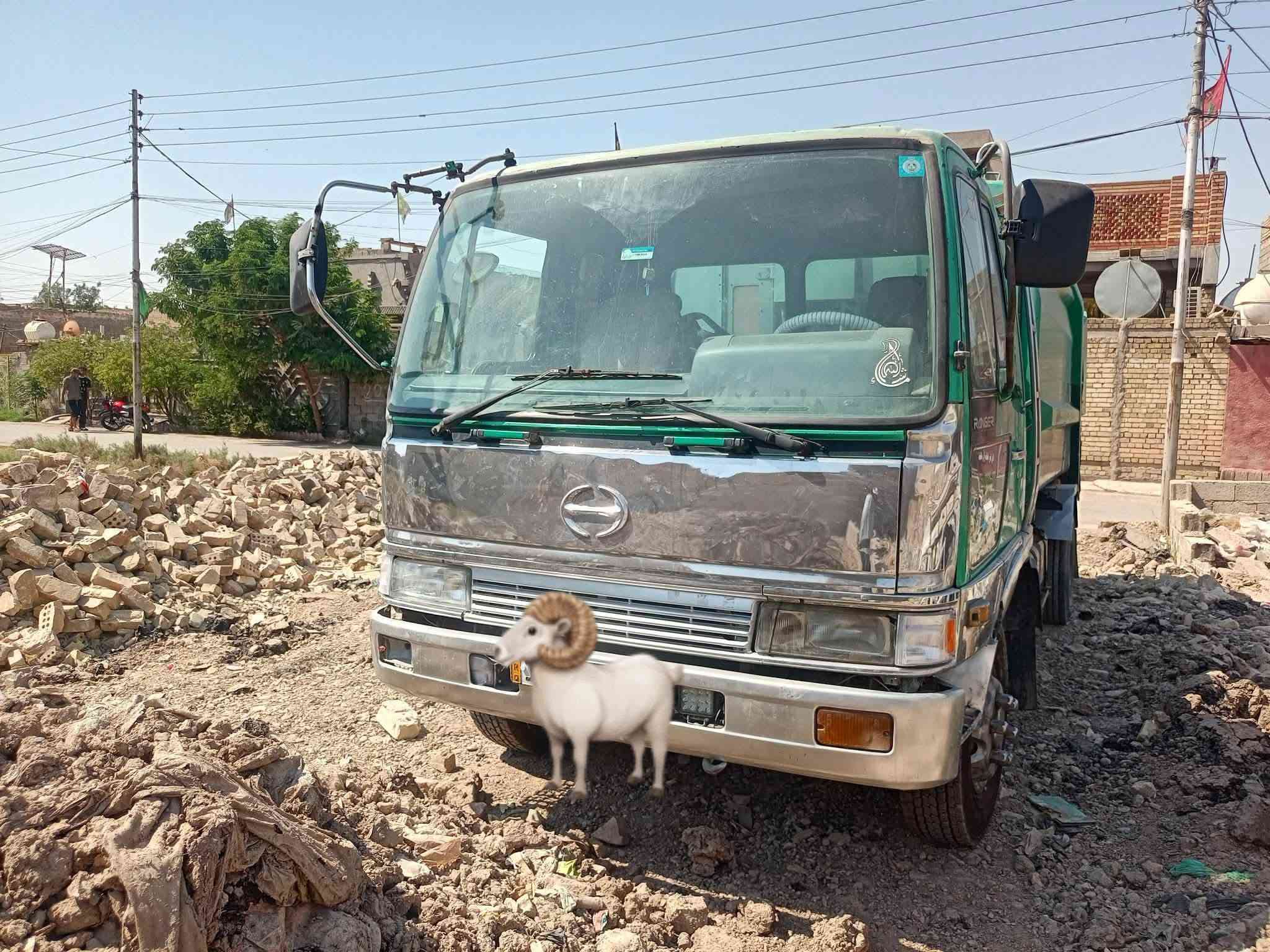 كابسه للبيع هينو انكر مكينه تنقص كير اكسن شاصي مكفولات تخم تاير جديد ،
صدر جديد  حجم الكبسه 8 ونص الكشر،  مثل ما واضح ب الصور سياره حلوه وجاهزه للشغل تحويل ثاني يوم رقم بغداد انكليزي 
العنوان بغداد المعامل بستان سامي قرب محطه ابو زياد السعر، ١٥٠ وبيها مجال للطيبين
‎***********
