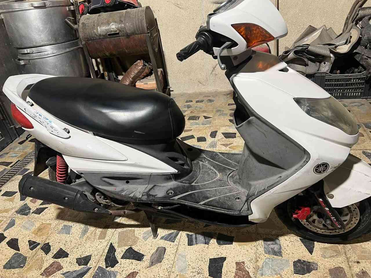 دراجه سكنز لبيع مامفتوحه  سعر خاص
***********
