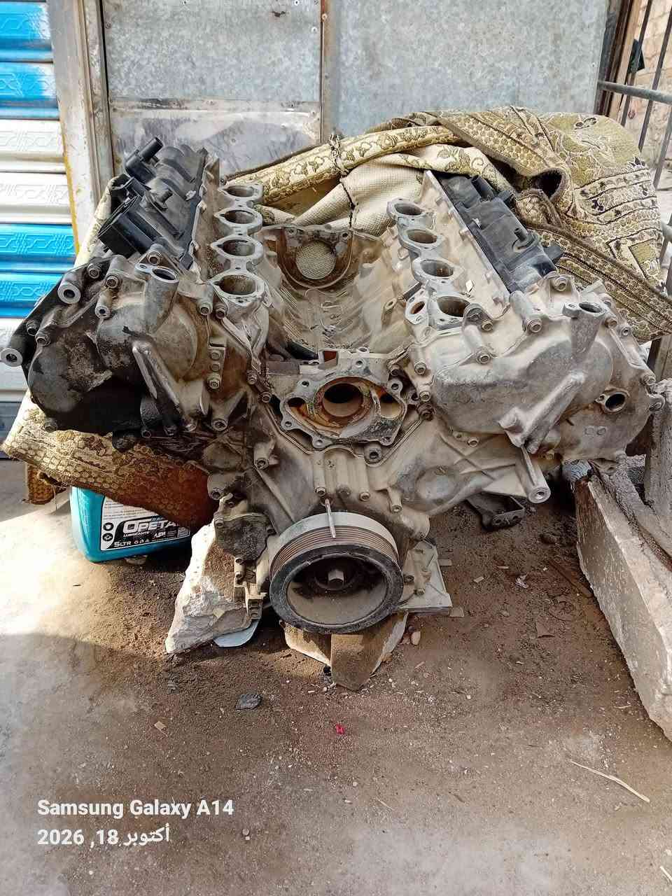 محركه • بحاله جيدة • مع اغراضه
