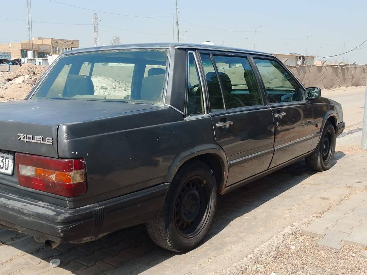 سلام عليكم  فالفو للبيع حجم 740 مويدل 90 مكينه وكير بلادي  دشبول ودركه 940  باسمي سيارة  مداور ثاني يوم   سعر 28   مكان نجف الاشرف  
رقم اتصال  ***********
