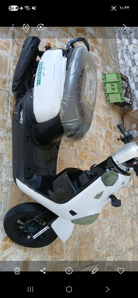 دراجه ماكس بوليسي حلوه  محرك نضيف صلنصه FM حلوه للبيع  الشراي يتصل ع هذه الرقم و بي خير و يدلل ***********
