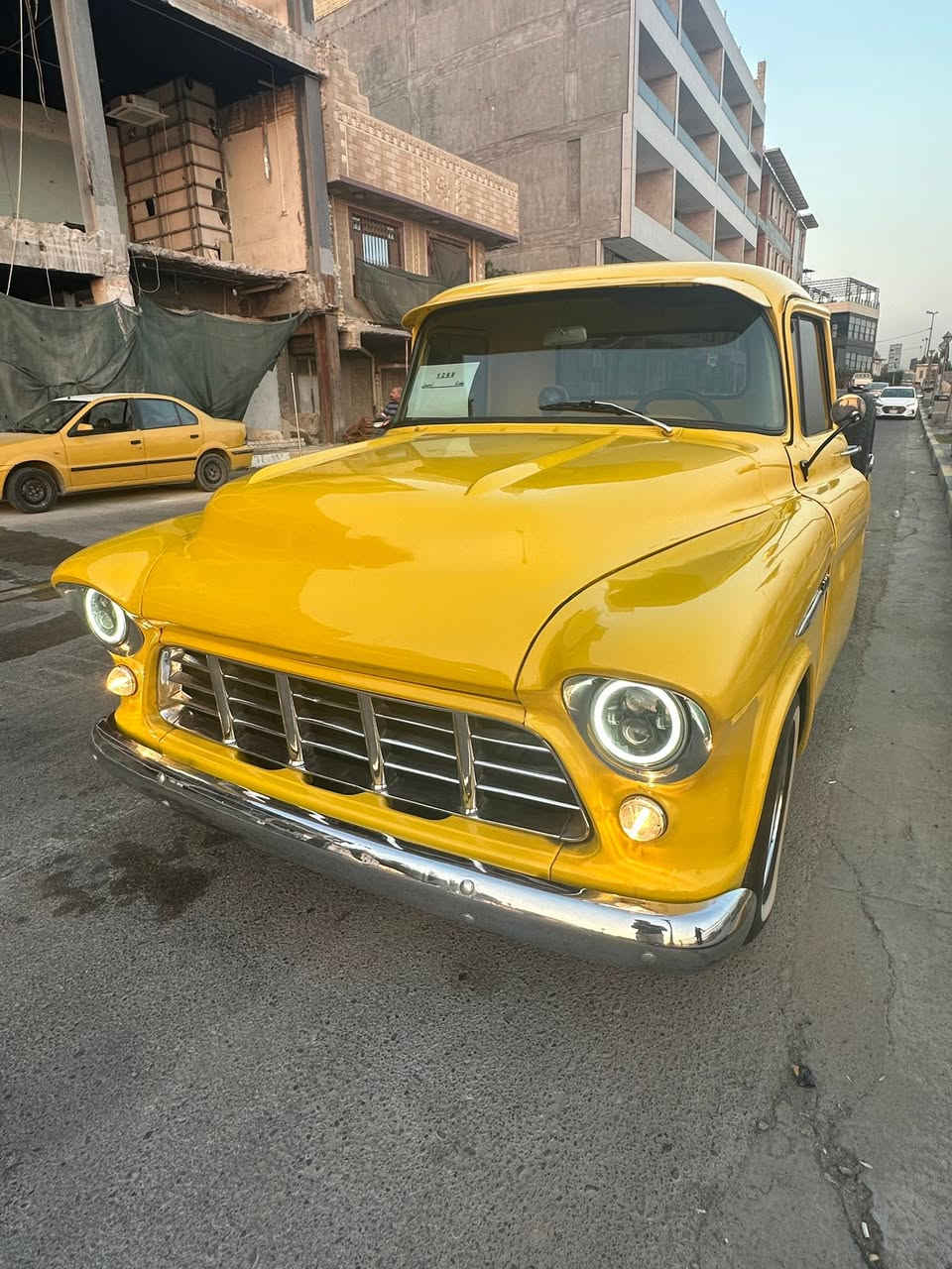 السلام عليكم 

شيفروليه 1955 بيك اب للبيع
محرك 5300  
كير 700
السياره كامله من كل شي
بأسمي التحويل ثاني يوم
للتواصل ***********
