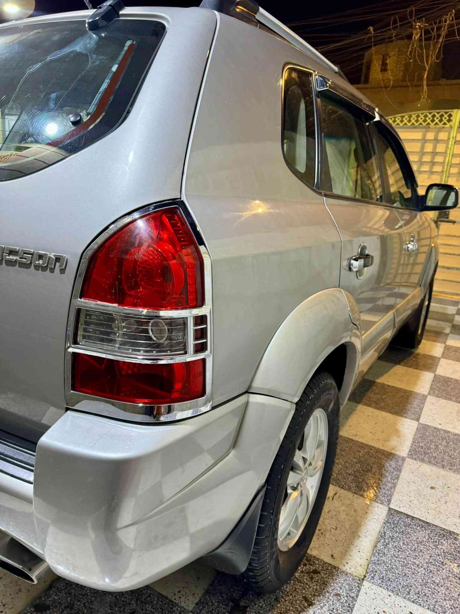 توسان • ٢٠٠٩ • محرك ٢٠٠٠