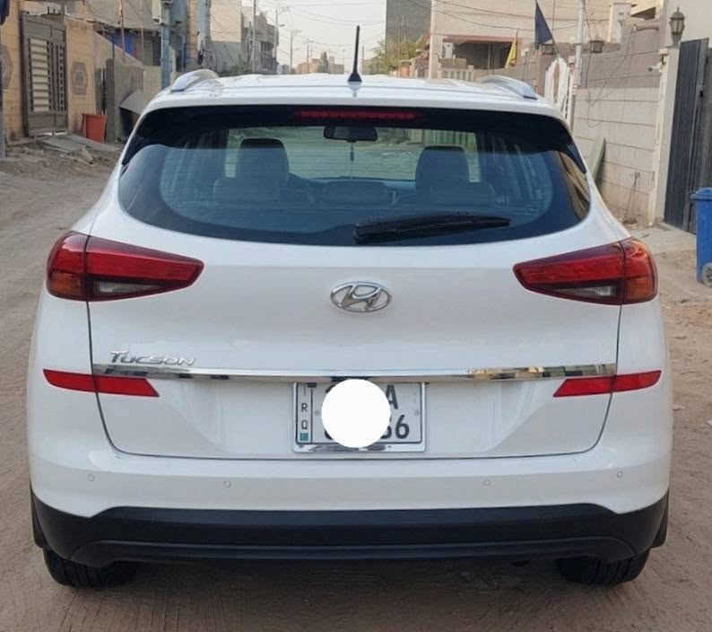 هونداي توسان 2020 
العداد 84 الف كيلو
خليجي / استيراد الكاصد 
المحرك والكير بحالة ممتازة على وضع الشركة تبريد ثلج 
شرط الفحص ( شاصي . محرك . كير )
محرك 2000 
خمس عدسات 
حساس خلفي
شاشة بلادي
تبريد قطعتين 
بصمة 
السيارة بأسمي سنوية 2029 رقم بابل  / مكانها الحله 
الاستفسار على الرقم 
***********
