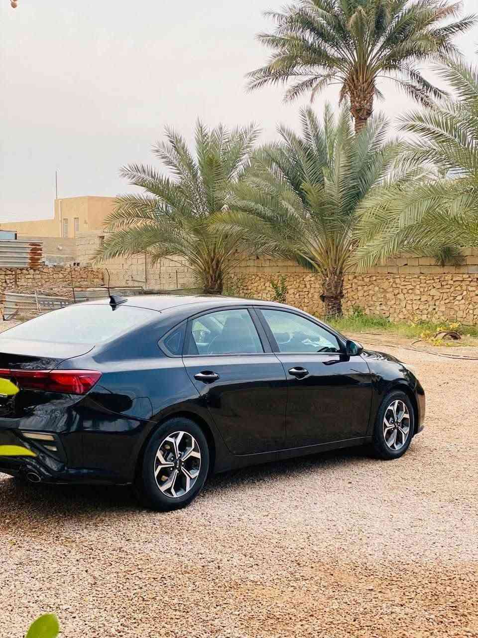 كيا فورتي موديل 19 رقم انبار السعر 119 وبيها مال قليل الضرر موضح بالمنشور رقم صاحبها ‏‪***********‬‏
