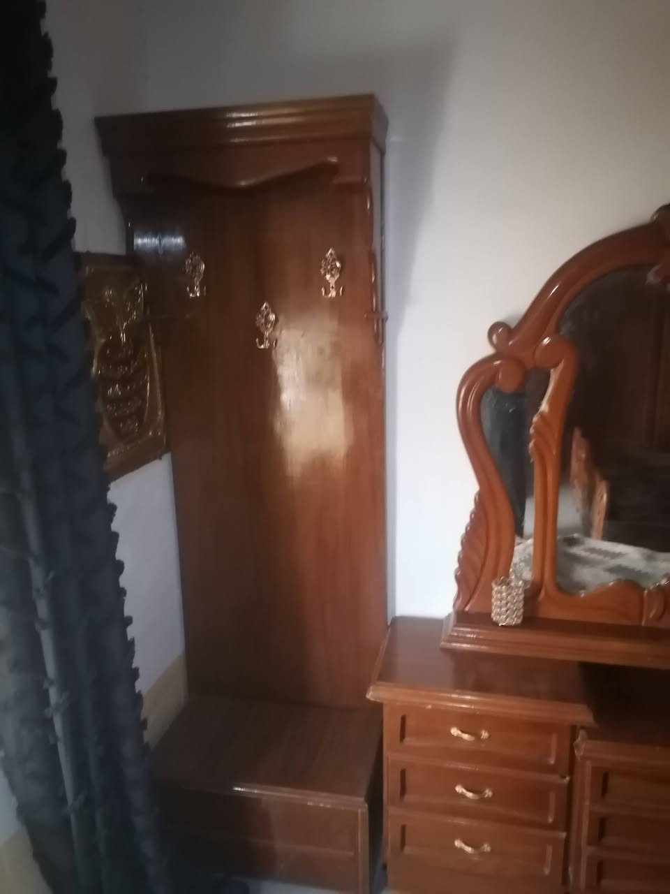غرفه خشاب • نضافه • كأنها جديدة
