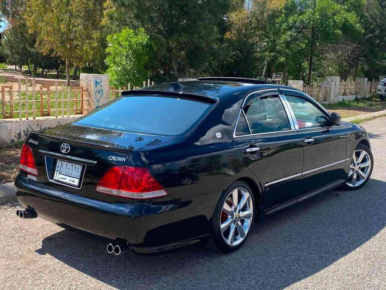 بەناوی خودای گەورە
TOYOTA CROWN 2005 
شاهینەی 2005 
براوە براوە براوە 
فول فول 
جڵدو هیتەر 
سڵاید 
ناو رەشی ساج سور 
ویل دینگەی ستیلی بیلاد 
چوار تایەو ویلی لۆک 
سوکان حەیزەران 
چوار دەبڵی دایسی سەوز 

5 بەسمە
کارەبای بەشەرت 
سەقفی بۆیاغی بەشەرت 
توندو تۆڵی بەشەرت 
کامل جوانکاری بۆ کراوە هی ماڵەنە و مەعرەز نیە 
شاهینەی 2005 بەسمە رەشی فول فول ناو رەشی ساج سور جڵد و هیتەر و سڵاید دینگە ستیلی بیلاد تایەی لۆک سەیارەکە یەک دینار مەسرەفی تێدانیە چوار دەبڵی دایسی سەوزی لەژێرە بەدڵی خۆت بەرز و نزمی دەکەی 

بۆ نرخ نامە بنێرە یان تەلەفۆن بکە 
شوێن چەمچەماڵ
***********
