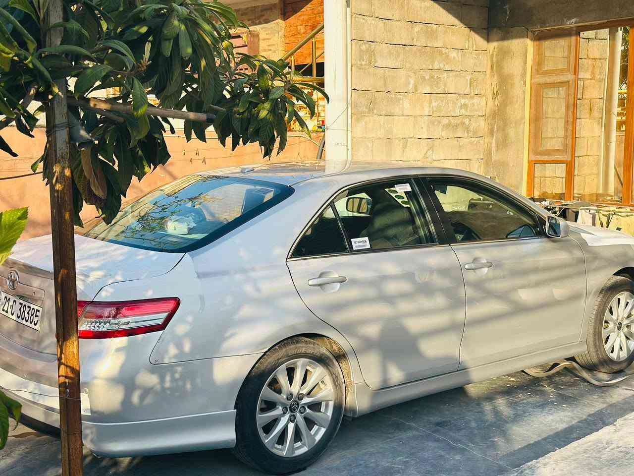 من رخصت صاحب البيج ..كامري ٢٠١٠ بدون اي حادث .بيه مكانين بارد فقط باسمي السياره .سنويه لحد ٢٠٣٠ تنتهي .ماشيه ١٨٥ ميل .كير محرك بشرط مامتفتوح .مكاني كركوك .***********

