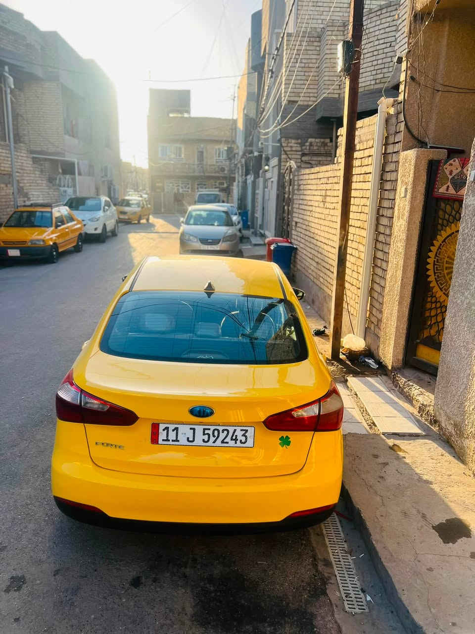فورتي للبيع مديل 16 ورد امريكي السيارة مصفرة هية وغرامات حدثها فقط بنيد سعرها 100 وبيها مجال مكينة 1800 دوش مكاني الشعلة الخطيب الزراعي رقم الهاتف***********

