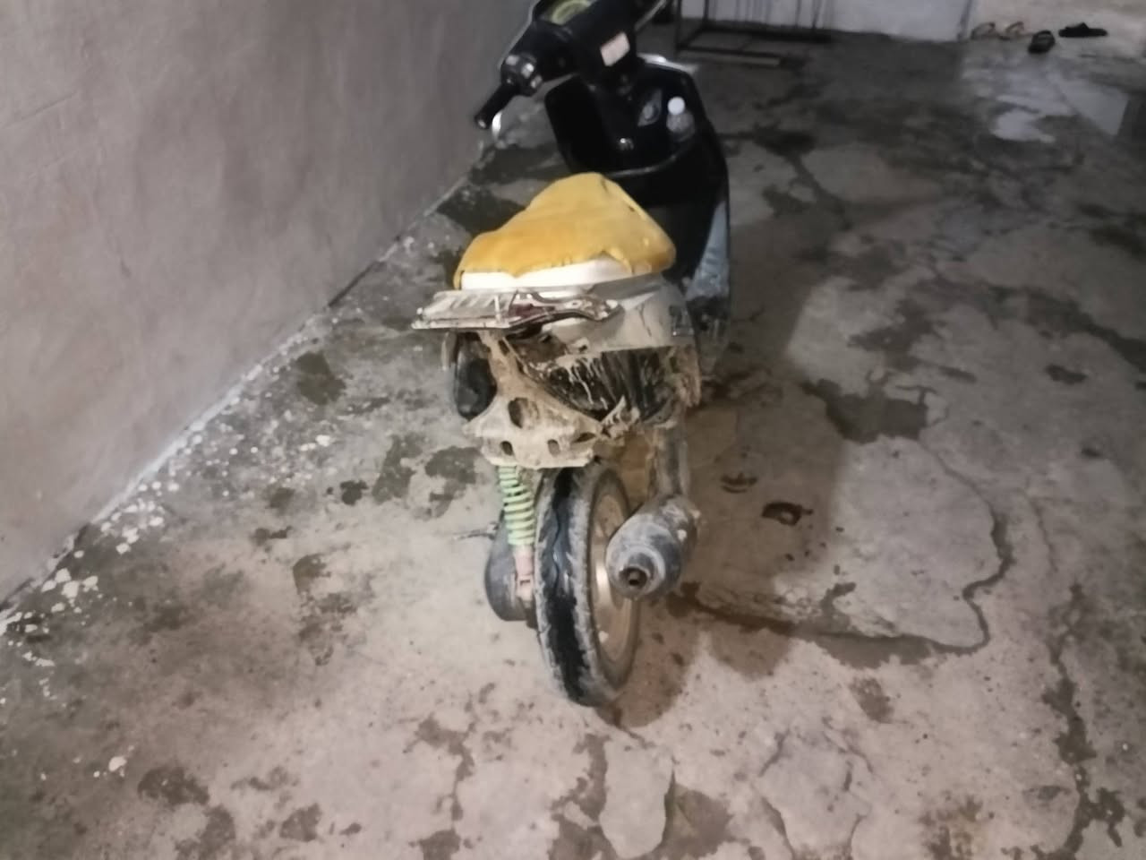 سلام عليكم
ماطور صاروخ ياماها للبيع 

ماطور نضيف وماطور نشط 

درع كامل ماناقصو اي شي 

شغل وامشي بي 

ناقصو بس قمجه بريك الوره 

السعر 200وبي مجال 

الرقم:***********
