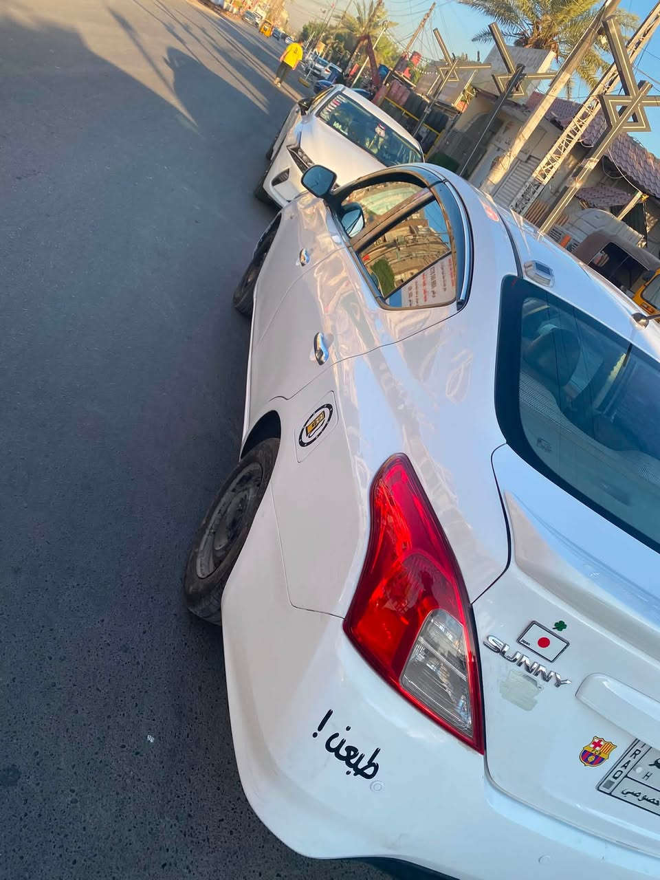 السلام عليكم صني هندي للبيع موديل ٢٠١٩ السياره احلى من الصور كلشي جاهز بيها مكينه كير صدر منضومه احتراق كله جديد لوك منضومه تبريد كامله بدون اي نقص خير من الله السياره بيها جان كم طخه وسويتهن ابيع احزام والتصوير موجود قبل الصبغ السنويه صار تقريباً سنه ونص ساقطه تجي وتشوف بعينك نفس الكلام السعر ٨٥ وبيها مجال بسيط حك الجيه العنوان مدينه الصدر***********
