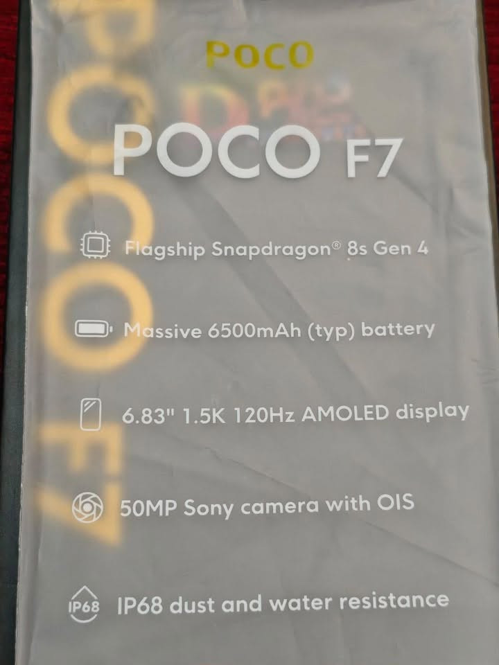 السلام عليكم 
‏poco F7
غني عن التعريف 
ذاكرة 256/رام 12
يشغل 120fps فريم ببجي فول 
نظافته مثل ما موضح بالصور 
بطارية ٩٦٪؜ شاحنة 90 واط
مع مبرد k4 اصلي هدية مع الهاتف وكفر شفاف
سعر ٤٦٥ الف بي مجال حك الجية 
لا يوجد توصيل 
الرقم واتساب(***********)للتواصل
العنوان بغداد-حي القاهرة-جامع النداء
