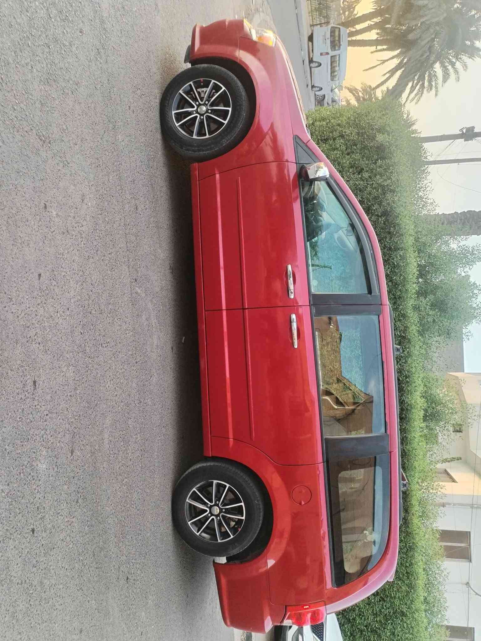 السلام عليكم
دوج كرفان 2014 SXT وراد امريكي حادثه باب الصدر والوراه وبيه صبغ قطع هنا بلعراق  وسوناره موجود داخل المنشور مابيه اي دواخل لاشاصي ولا لغد ومكفولة من الكص رقم بغداد الدولي ماشيه 144 الف مكينة 6سلندر 3600 كير ومكينة وحدادية وتبريد خير من الله ابواب كهرباء صندوك كهرباء 3قطع تبريد كامرة وشاشه السعر 97 ورقة وبيه مجال بسيط مكان السيارة بغداد الرصافة

نص مكتوب في الصور:
- انقر هنا لتحرير النص