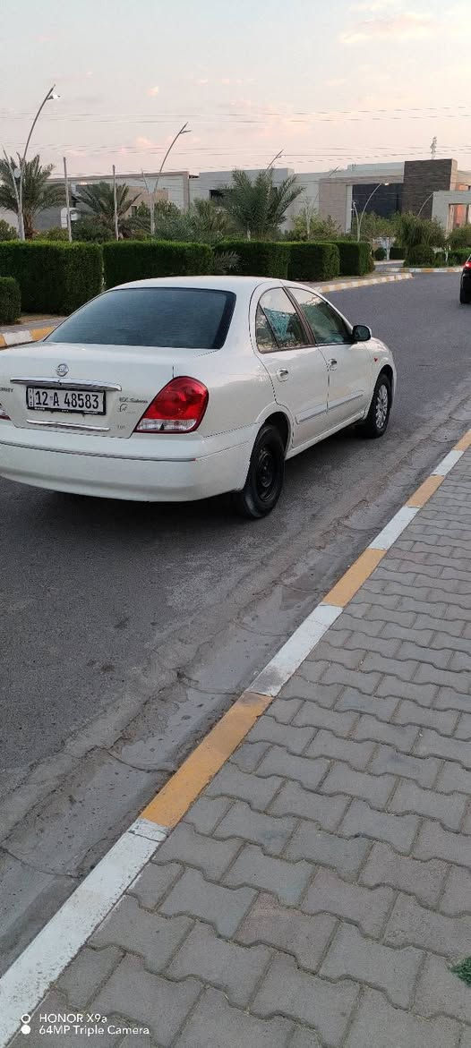 سلام عليكم البيع وبسعر مناسب 77وبيه 
مجال شي قليل جدا  
سني ياباني موديل 2005 مكفول من صبق وتبديل شرط كلين 
كير وتو ماتيك بدون عيب شرط 
محرك 16 لاتنقيص ولايبخر شرط 
صدر مامي خلفي جديد 
تبريد ثلج 
تخم تاير جديد 

رقم نينوئ دولي هزه وسنويه جدد 
شرط القرامات والتحويل  
مكان تكريت الديوم  ملاحضه عتذر عن القصط والوعد السعر 77وبيه مجال شي قليل 

لاتصال  ***********
