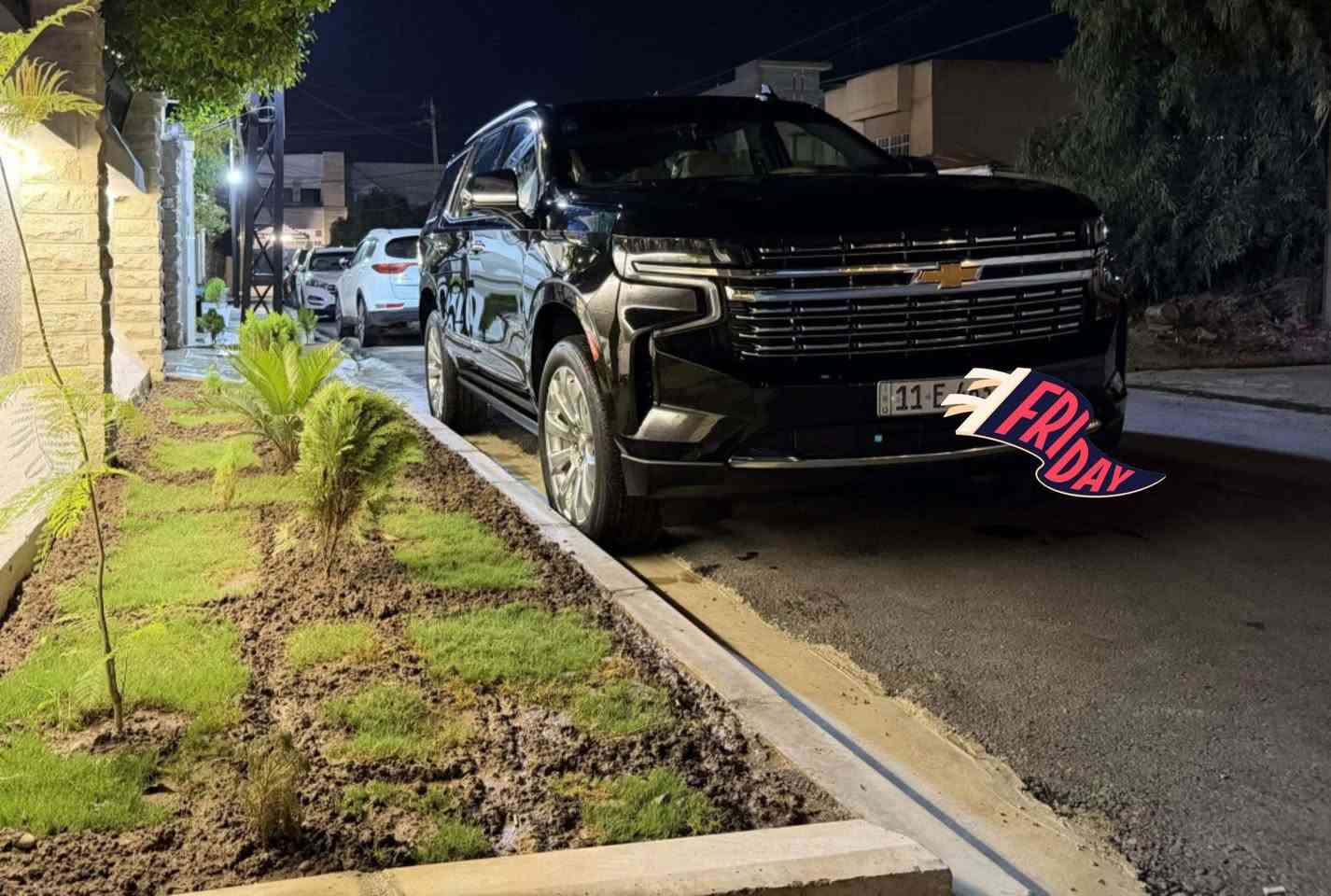 تاهو ٢٠٢٣ بريمير خليجي المحرك المرغوب ٥٣٠٠ اسود بغداد تحويل مباشر فول ١/١ الممشى ٢٦ الف كيلو كفاله عامه بوضع الشركه اغراضها كامله ممستخدمه للتواصل *********** 
السعر ٥٤٥ وبيه مجال بسيط 
المكان بغداد الاعظمية

