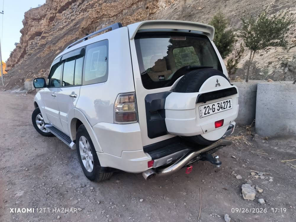 میسیۆبۆشی باجیرۆ 2014 
مەکینە 3.5 مرغوب مەکینە نەکرایتەوە
دبڵ اکسل 
بەسمە و شەغال
تحدید سرعە
کشن جڵد
کشن کارەبایی سکن و سایق
سلاید
سێ ڕیز کووشن
کۆبۆنی بنزین کرکوک لەگەڵە 450 دیناری 
سیتەمی غازی ایتاڵی سەد لیتری بۆ بەستاوە
هەموو گیانی بەشەرت یک نوقسانی نیە
ماڵی دۆستە سیارەکە هی ماڵی خۆمە هی معرز نیە
 
سەنەوی و هەزە نوێیە بەناوی خۆمە
سێ پارچە سبوغە وێنەی لێدراویشم داناوە 
یک پەرەشووتی شانی تەقیوە
ناونیشان کۆیە 
عربی
میتسوبيشي باجيرو 2014
​• المحرك: 3.5 مرغوب، المحرك غير مفتوح (بحالة الفبركة).
• الدفريشن / نظام الدفع: دبل أكسل (دفع رباعي 4x4).
• النظام: بصمة وتشغيل عن بُعد / تشغيل ذكي.
• المواصفات والإضافات:
​مثبت سرعة (تحديد سرعة).
​كوشن جلد (فرش جلد).
​كوشن كهربائي للسائق والراكب.
​فتحة سقف (سلايد).
​ثلاث مقاعد (3 صفوف كوشن).
​معها كوبون بنزين كركوك بسعر 450 دينار.
​مثبت عليها نظام غاز إيطالي سعة 100 لتر.
• الحالة الميكانيكية: بشرط الفحص الكامل، لا توجد فيها أي أونقص أو عيوب، سيارة بيت وليست من معارض (استخدام شخصي).
• الوراق والأوراق الثبوتية: السنوية والهزة جديدة وباسمي.
• الصبغ والبدن: 3 قطع مصبوغة (مرفق صور الحادث/الضربة)، مع طقّة إيرباغ واحدة (كتف/ستارة جانبي).
• العنوان: كويسنجق/ اربیل
*********** كويسينجاك, أربيل

نص مكتوب في الصور:
- XIAOMI 12T | HAZHAR
- 09/26/2026 17:18
- XIAOMI 12T | HAZHAR 09/26/2026 17:19
- 09/26/2026 17:19
