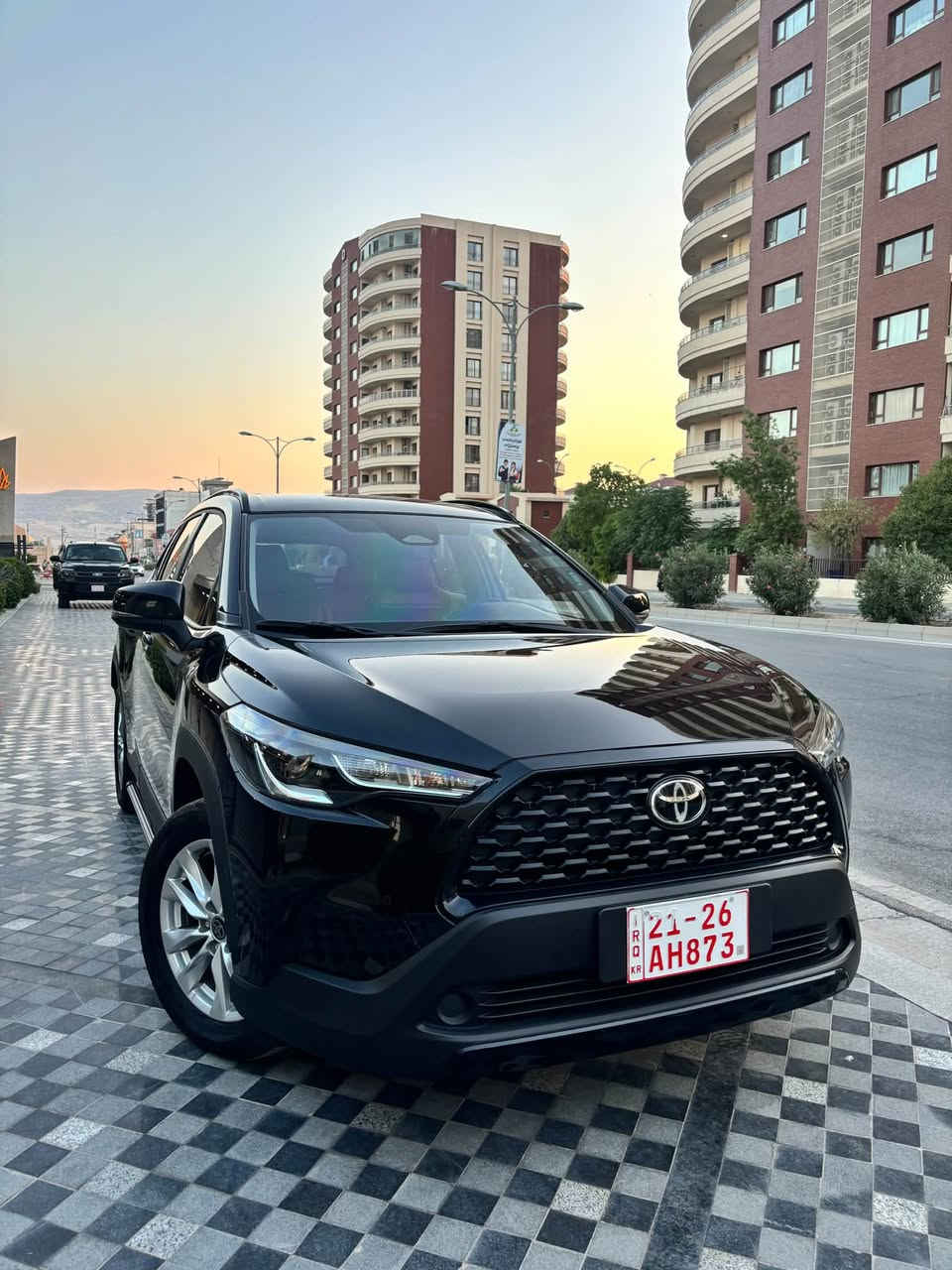 تويتا كرولا كروس ٢٠٢٤ بنزين .محرك ٢٠ .كفاله عام . بون صبوخ و بارد و حالوب   *********** مكان سليمانيه .سعر ١٧٦$ مجال بسيط

