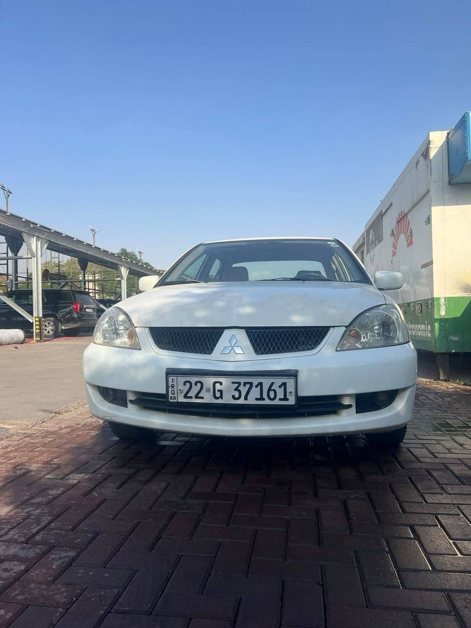 لانسەر 2009یەك پارچەی بۆیاغە بێ لێدراو پێش و پشتی کەپس لۆکە نموونەیە لە جوانی بەناوی خۆمە سقفی کال بوونەوەی نیه سەنەوی بەسەر چووە ڕقم نوێیە ...ژ.م *********** أربيل, العراق
