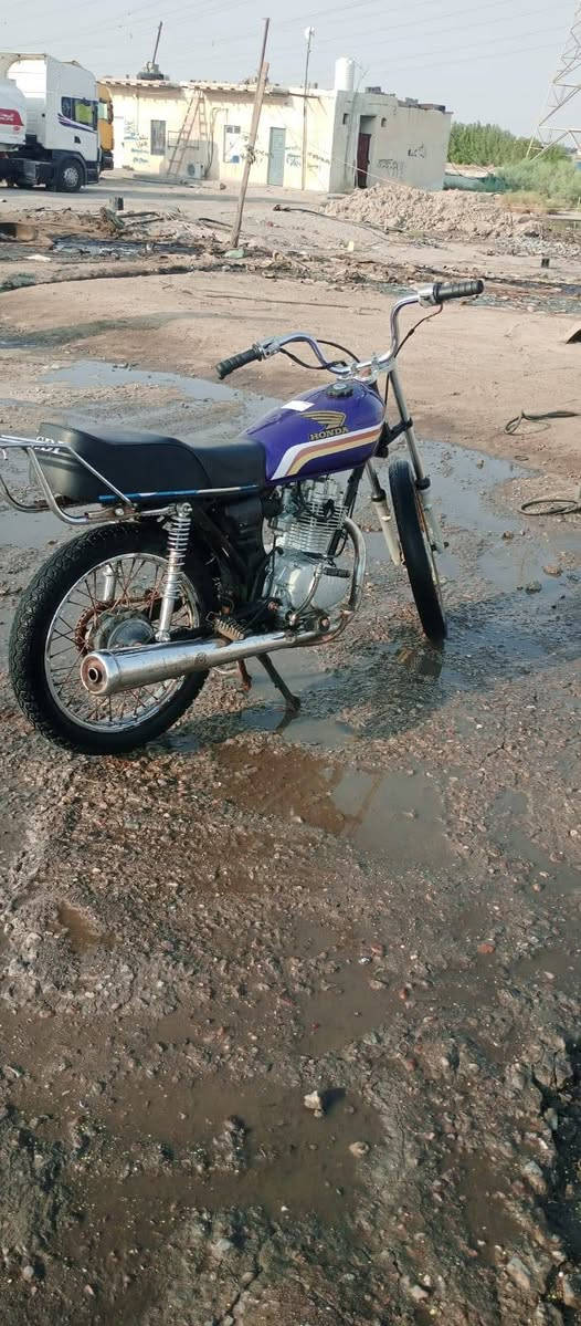 دراجه نامه شلامجه للبيع مكينه ناعمه وحلوه دراجه جاهزه
السعر 300 وبيه مجال 
مكاني خور الزبير مقابيل معمل الااسمده
للاستفسار ***********
